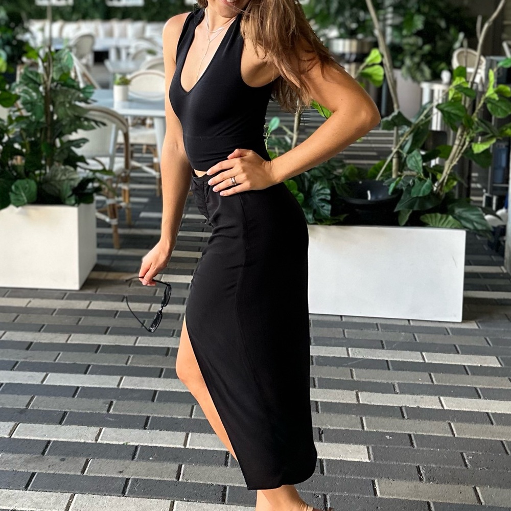 H&M Classic Black Pencil Split Skirt / Small 2